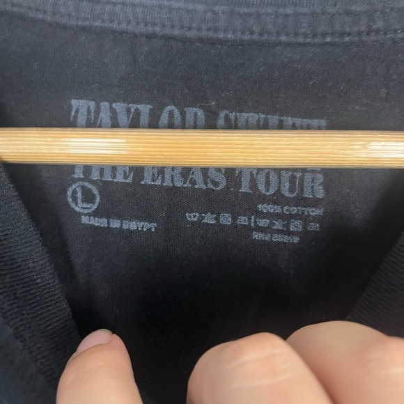 TAYLOR SWIFT Official Licensed THE ERAS TOUR Black T-Shirt Merchandise large - Picture 4 of 6